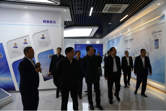 省科技廳黨組書(shū)記、廳長(cháng)唐波一行蒞臨龍立電子